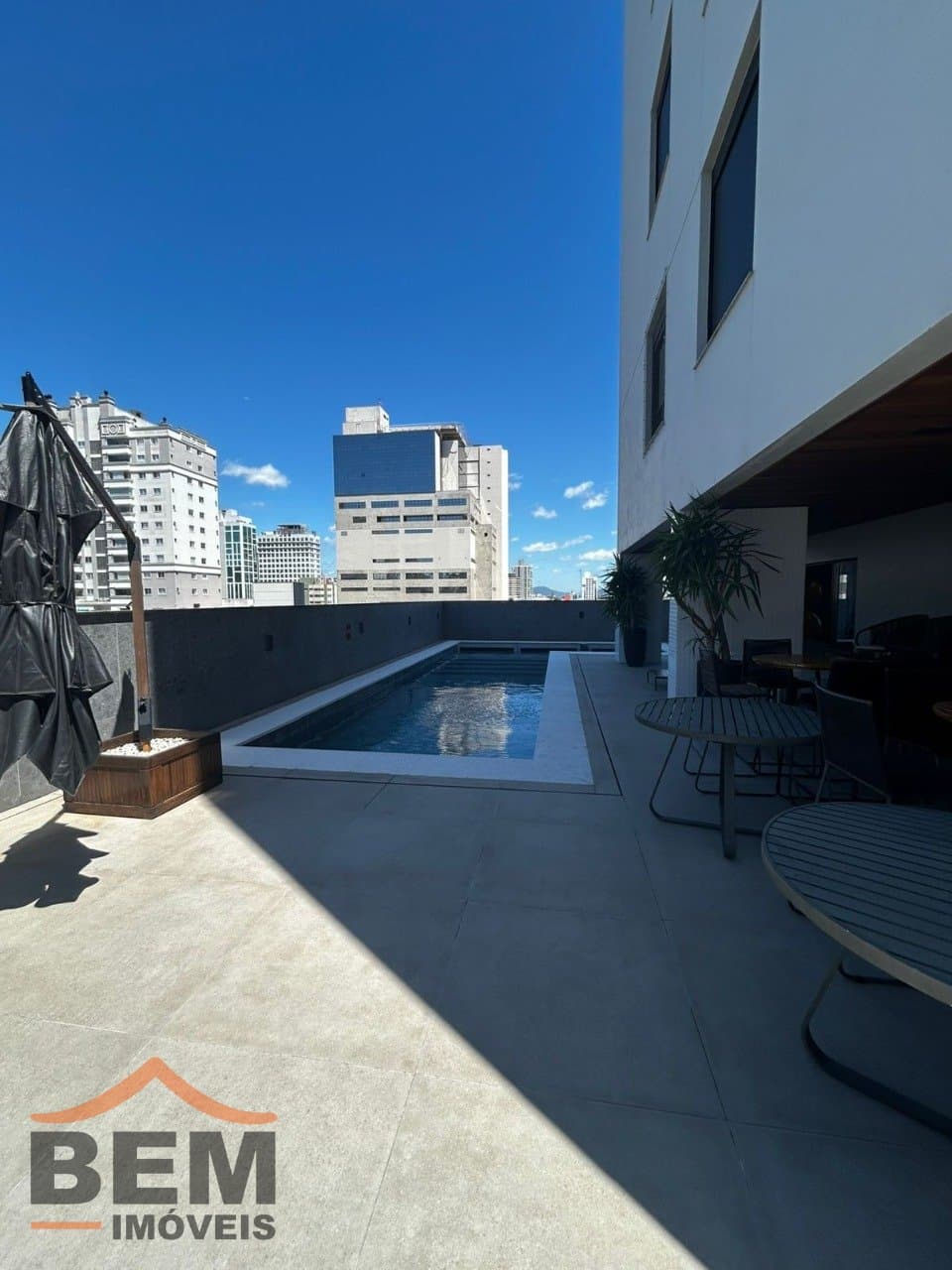 Apartamento para Venda com 3 quartos no bairro Centro, em Itajaí