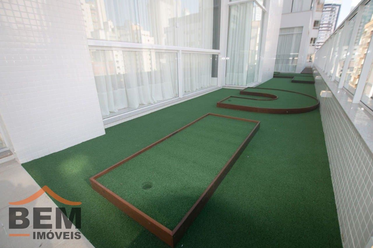 Apartamento para Locação com 2 quartos e 128m² no bairro Centro, em Balneário Camboriú: 23- ÁREA COMUM 