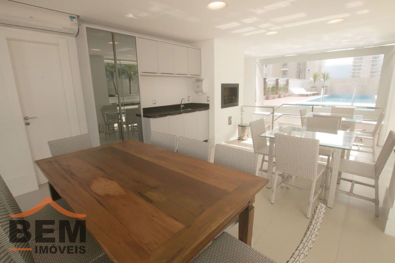 Apartamento para Locação com 2 quartos e 128m² no bairro Centro, em Balneário Camboriú: 34- ÁREA COMUM