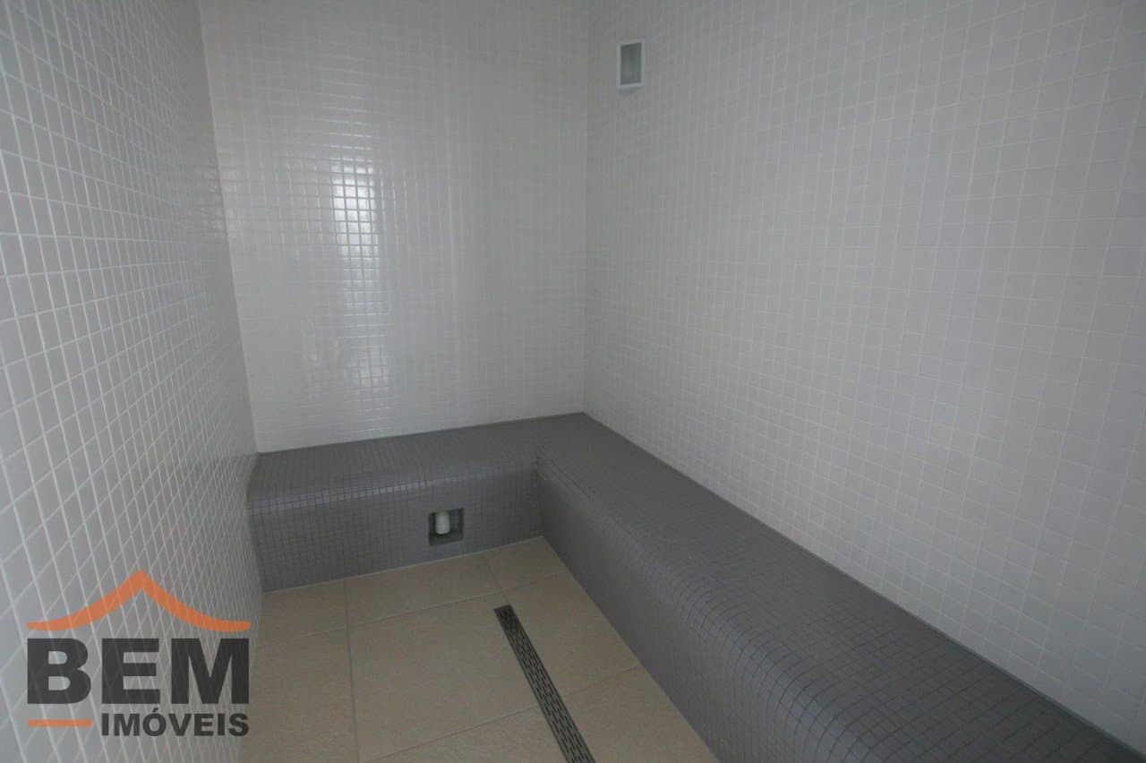 Apartamento para Locação com 2 quartos e 128m² no bairro Centro, em Balneário Camboriú: 29- SAUNA 