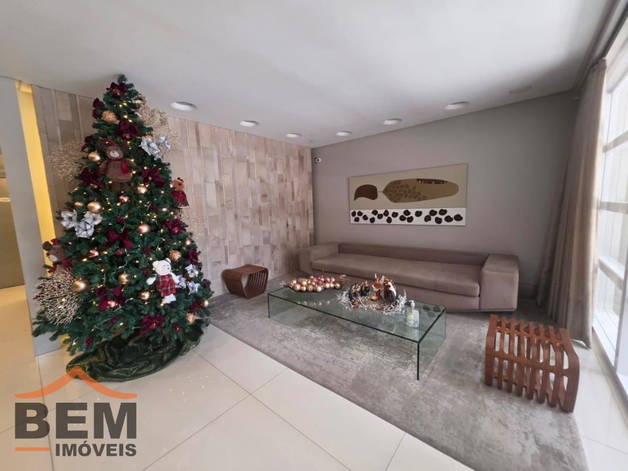 Apartamento para Locação com 2 quartos e 128m² no bairro Centro, em Balneário Camboriú: 03- PORTARIA 