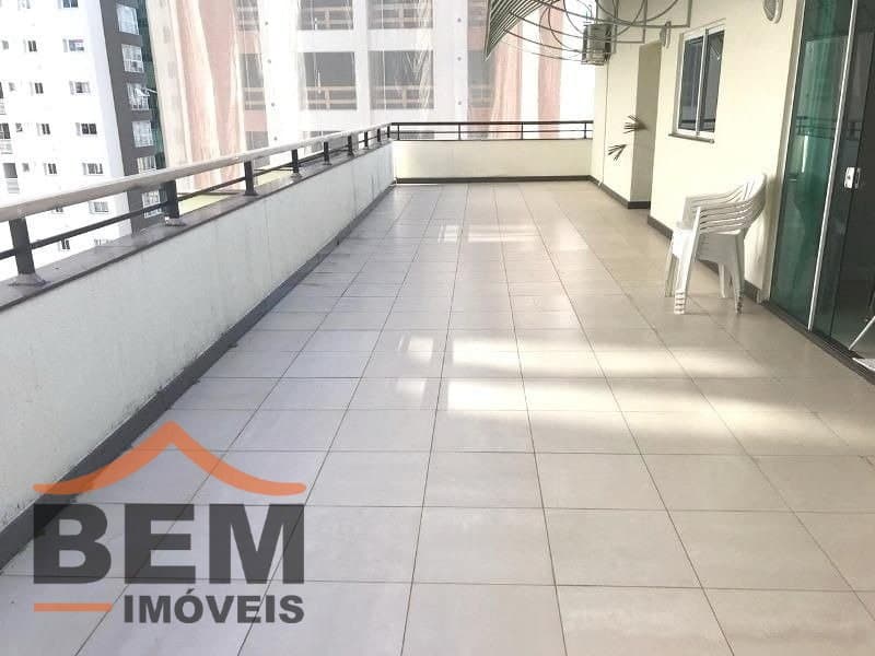 Apartamento para Locação com 4 quartos e 102m² no bairro Centro, em Balneário Camboriú: 08- SACADA 