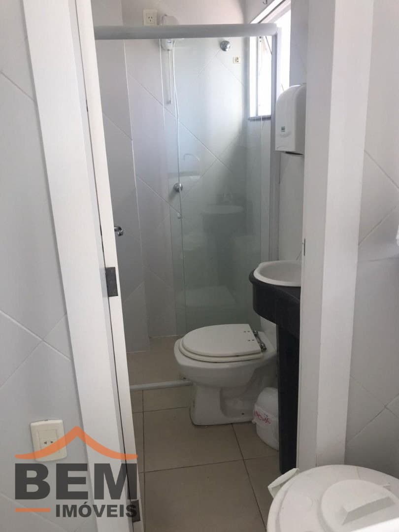 Apartamento para Locação com 4 quartos e 102m² no bairro Centro, em Balneário Camboriú: 17- DORMITÓRIO SUÍTE 