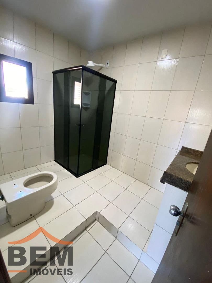 Casa com 4 quartos e 245m² no bairro São Judas, em Itajaí