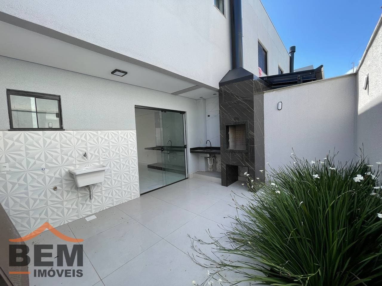Casa para Venda com 3 quartos e 100m² no bairro Santa Regina Iv, em Camboriú
