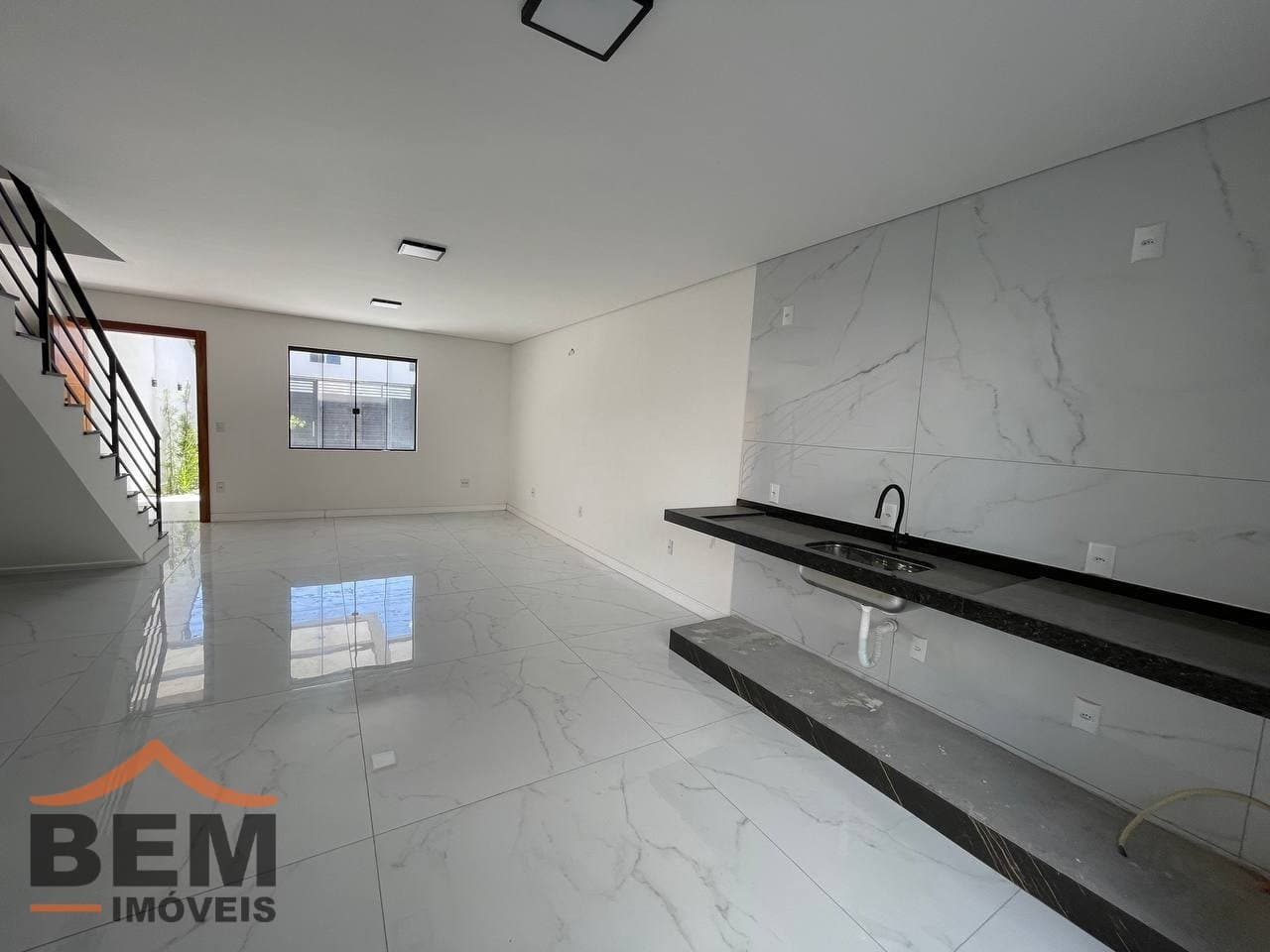 Casa para Venda com 3 quartos e 100m² no bairro Santa Regina Iv, em Camboriú