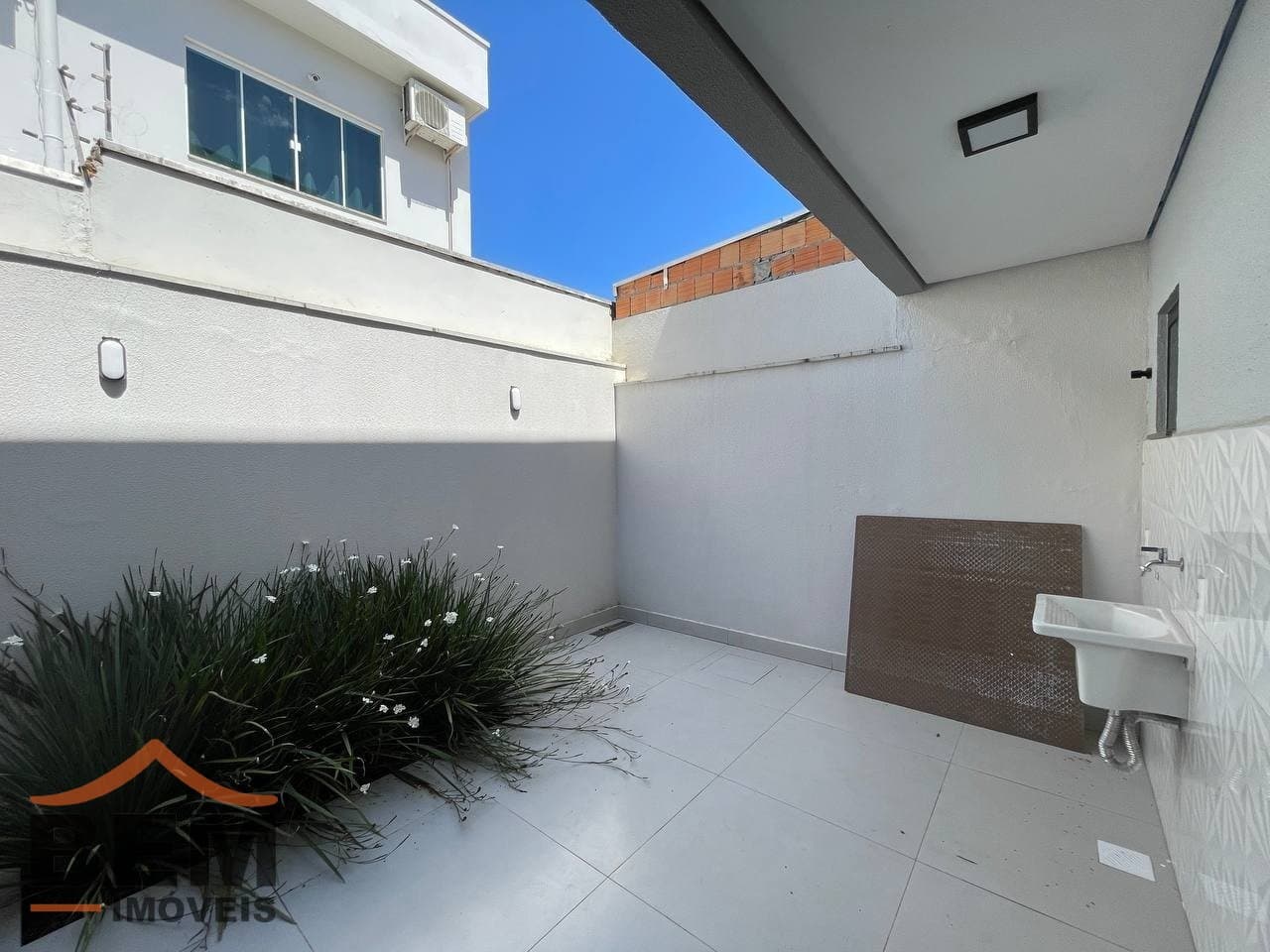 Casa para Venda com 3 quartos e 100m² no bairro Santa Regina Iv, em Camboriú