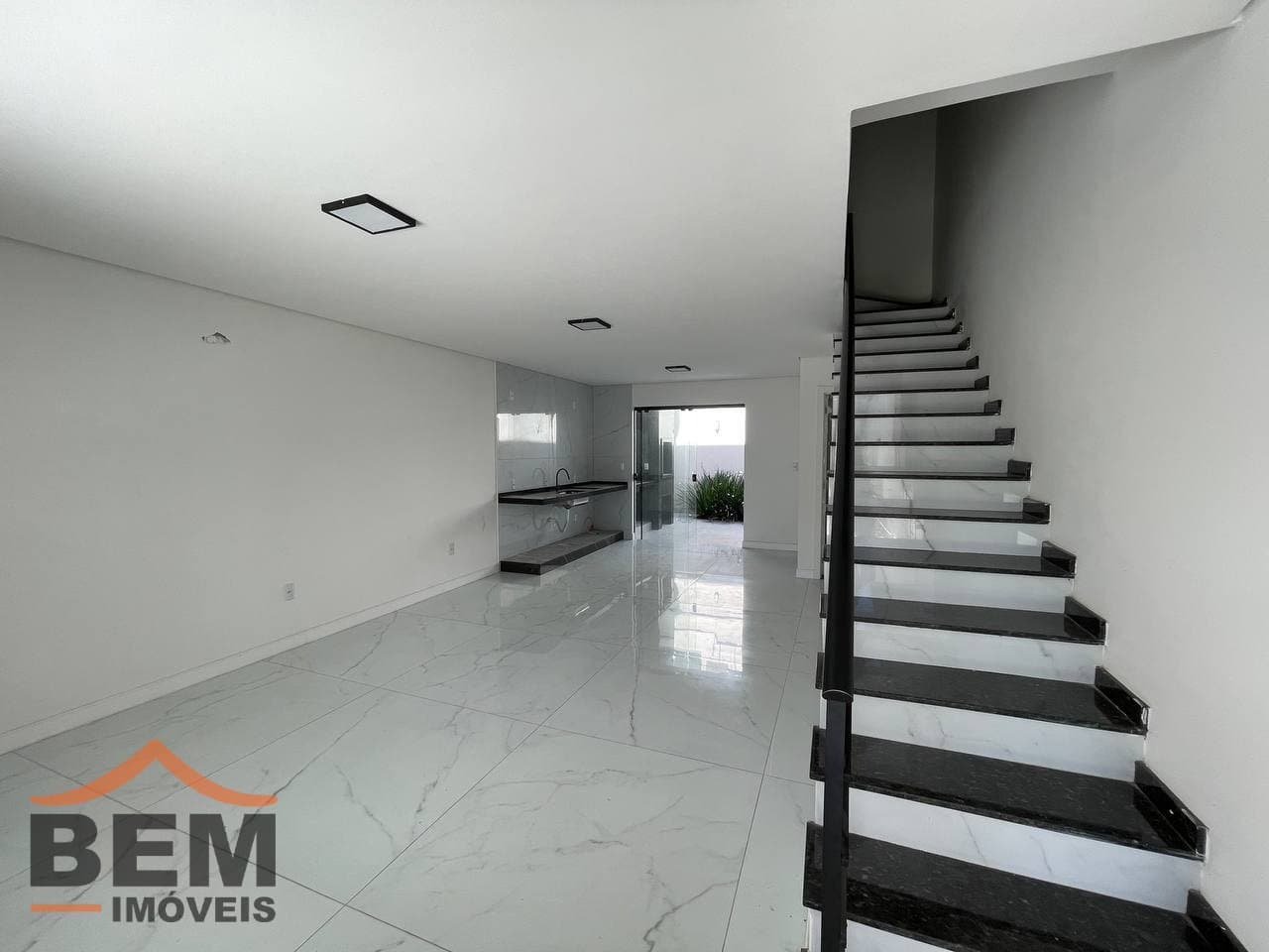 Casa para Venda com 3 quartos e 100m² no bairro Santa Regina Iv, em Camboriú