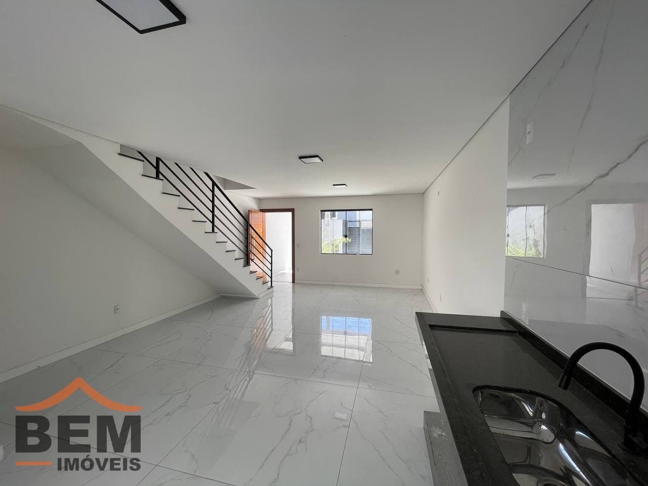 Casa para Venda com 3 quartos e 100m² no bairro Santa Regina Iv, em Camboriú
