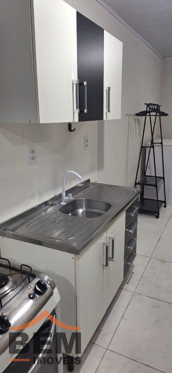 Kitnet para Locação com 1 quarto e 30m² no bairro Murta, em Itajaí