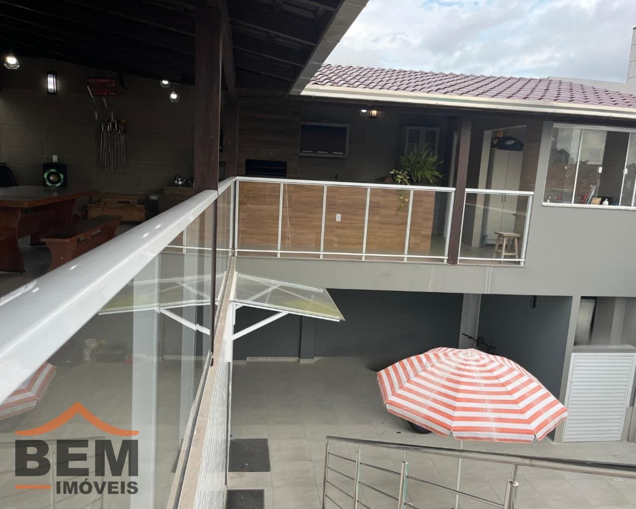 Casa para Venda com 4 quartos e 198m² no bairro São Judas, em Itajaí