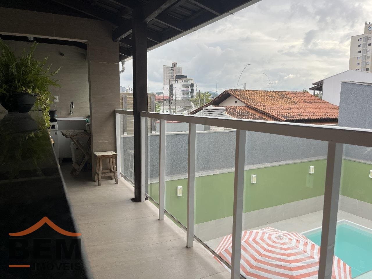 Casa para Venda com 4 quartos e 198m² no bairro São Judas, em Itajaí