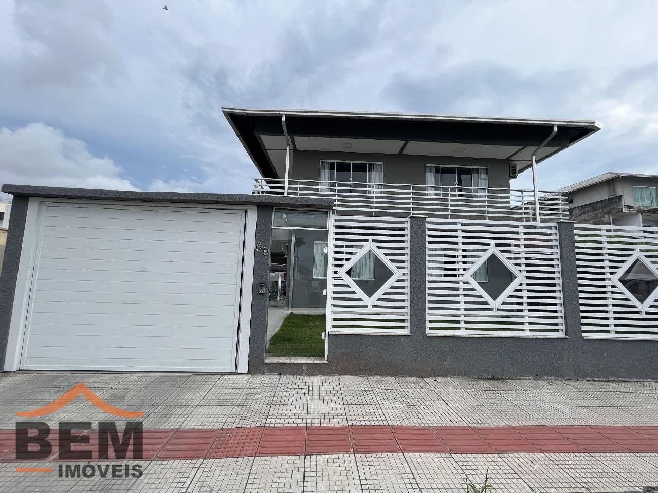 Casa para Venda com 4 quartos e 198m² no bairro São Judas, em Itajaí