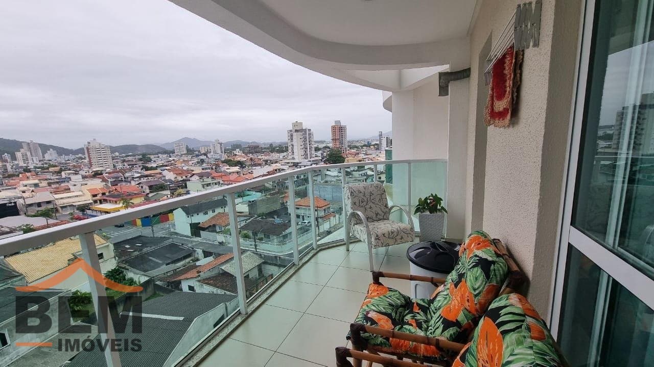 Apartamento para Venda com 3 quartos e 92m² no bairro São Judas, em Itajaí
