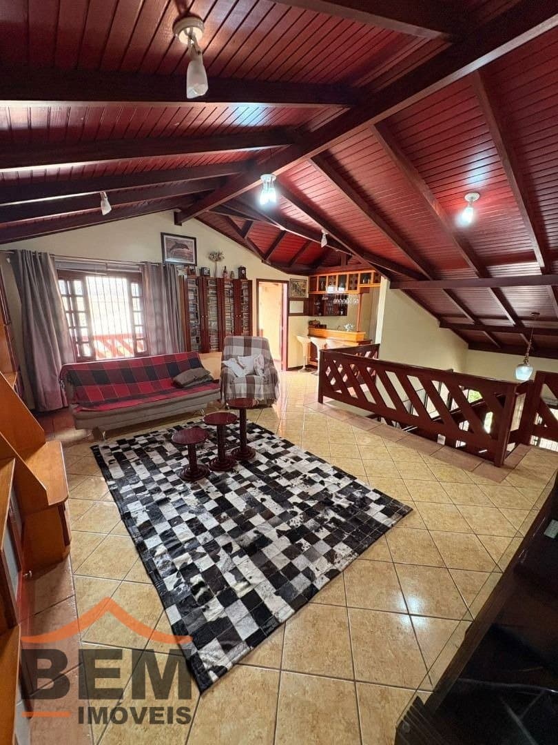 Casa para Venda com 3 quartos e 167m² no bairro Dom Bosco, em Itajaí