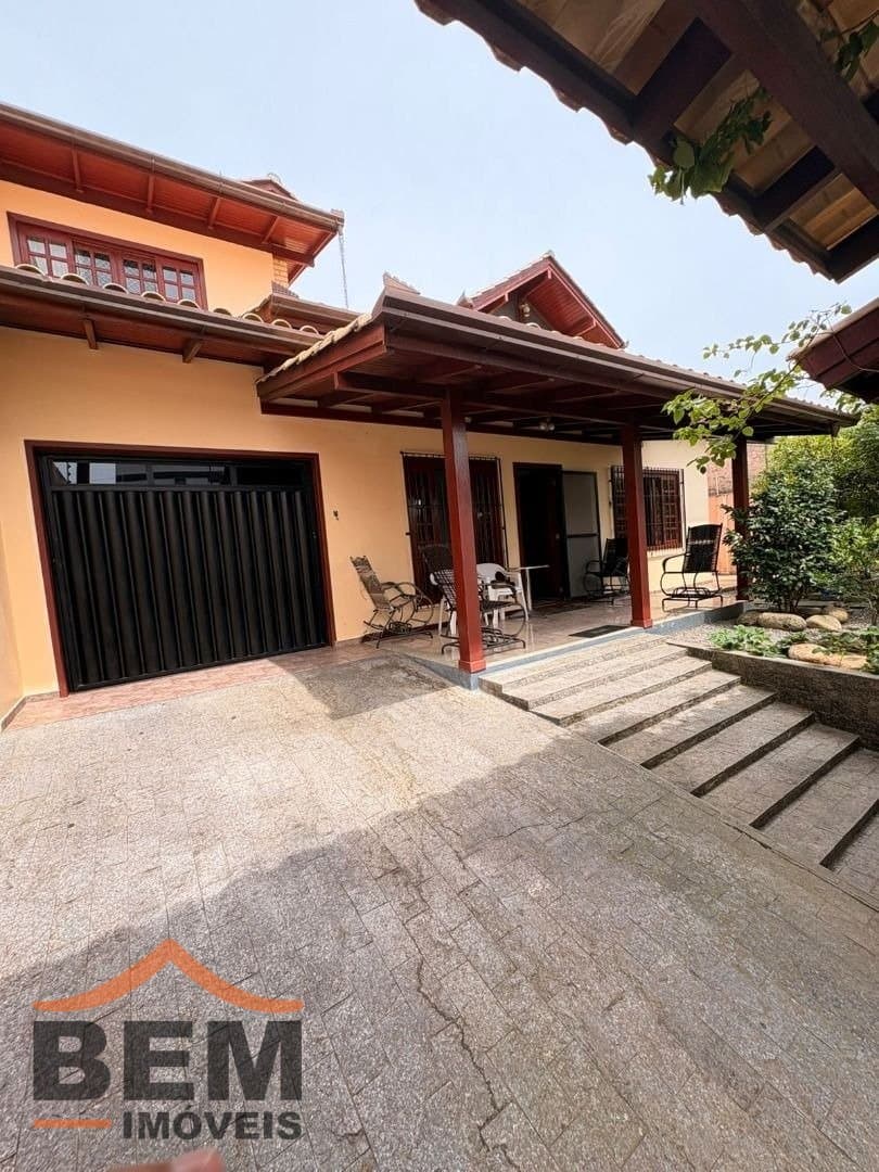 Casa para Venda com 3 quartos e 167m² no bairro Dom Bosco, em Itajaí