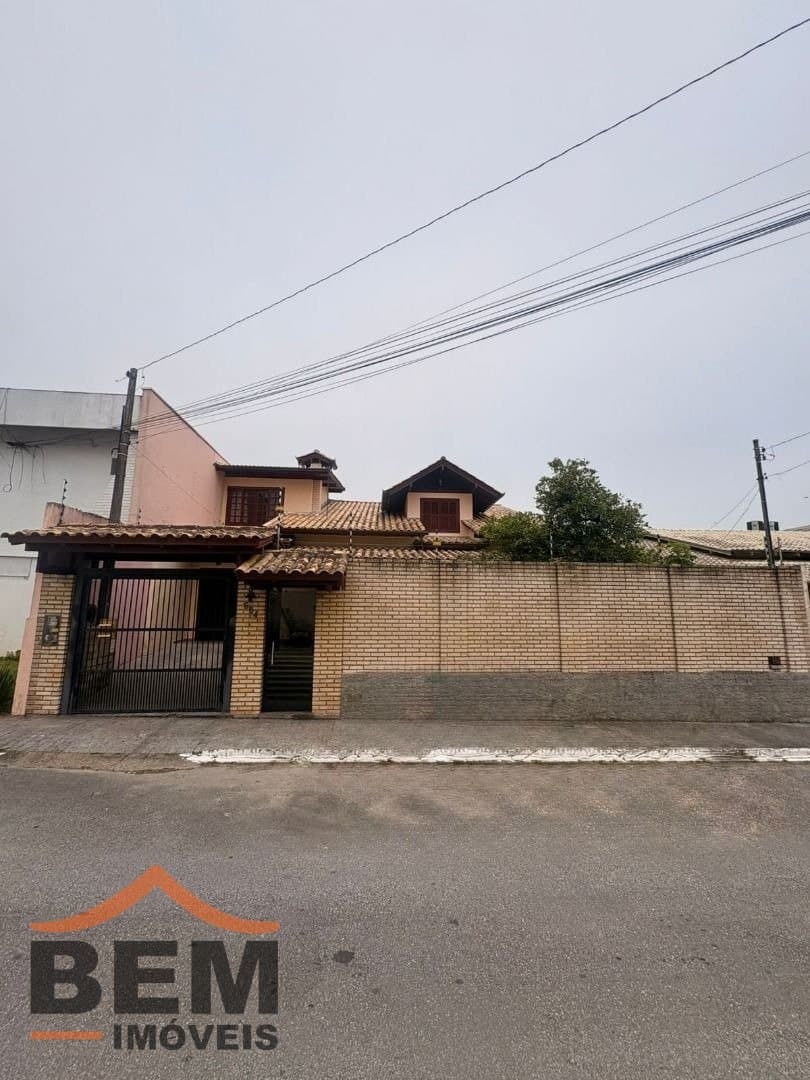 Casa para Venda com 3 quartos e 167m² no bairro Dom Bosco, em Itajaí