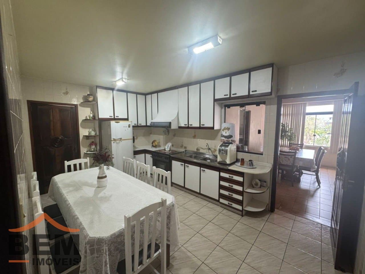 Prédio Comercial para Venda com 330m² no bairro Barra do Rio, em Itajaí