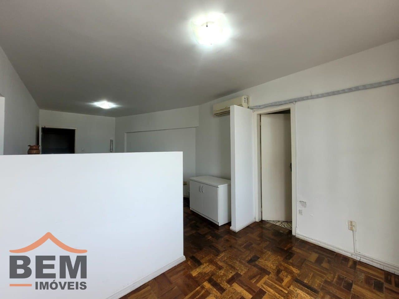 Sala Comercial para Locação com 20m² no bairro Centro, em Itajaí