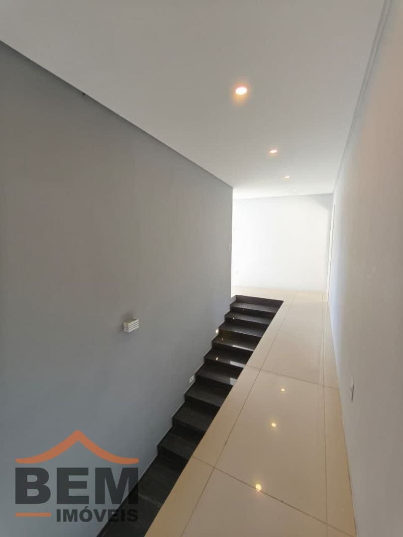 Casa para Venda com 3 quartos e 346m² no bairro São João, em Itajaí