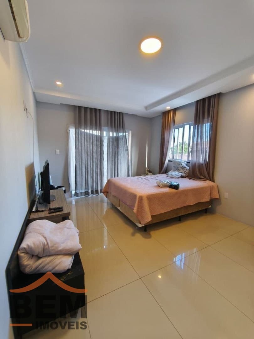 Casa para Venda com 3 quartos e 346m² no bairro São João, em Itajaí