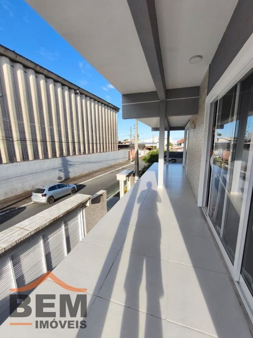 Casa para Venda com 3 quartos e 346m² no bairro São João, em Itajaí