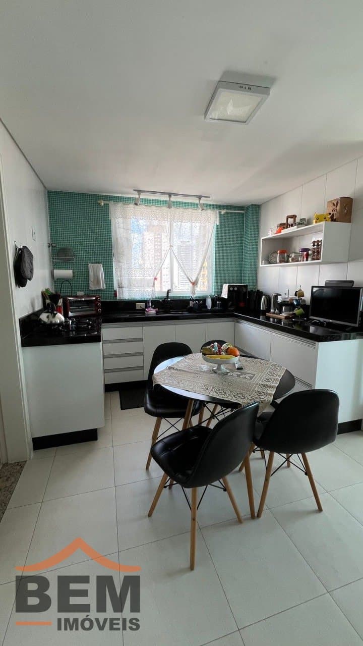 Apartamento para Venda com 3 quartos e 138m² no bairro Fazenda, em Itajaí