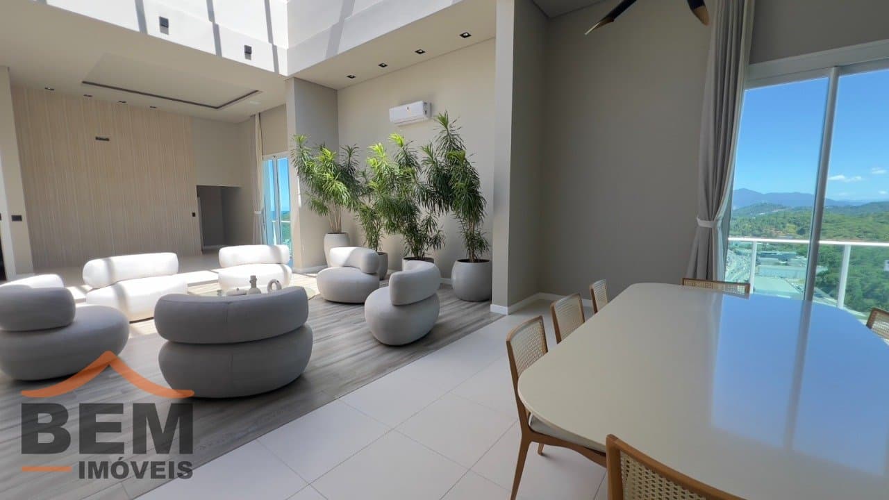 Apartamento para Venda com 2 quartos e 71m² no bairro Praia Brava, em Itajaí