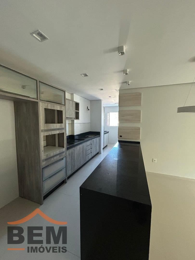 Apartamento para Venda com 3 quartos e 149m² no bairro Cabeçudas, em Itajaí