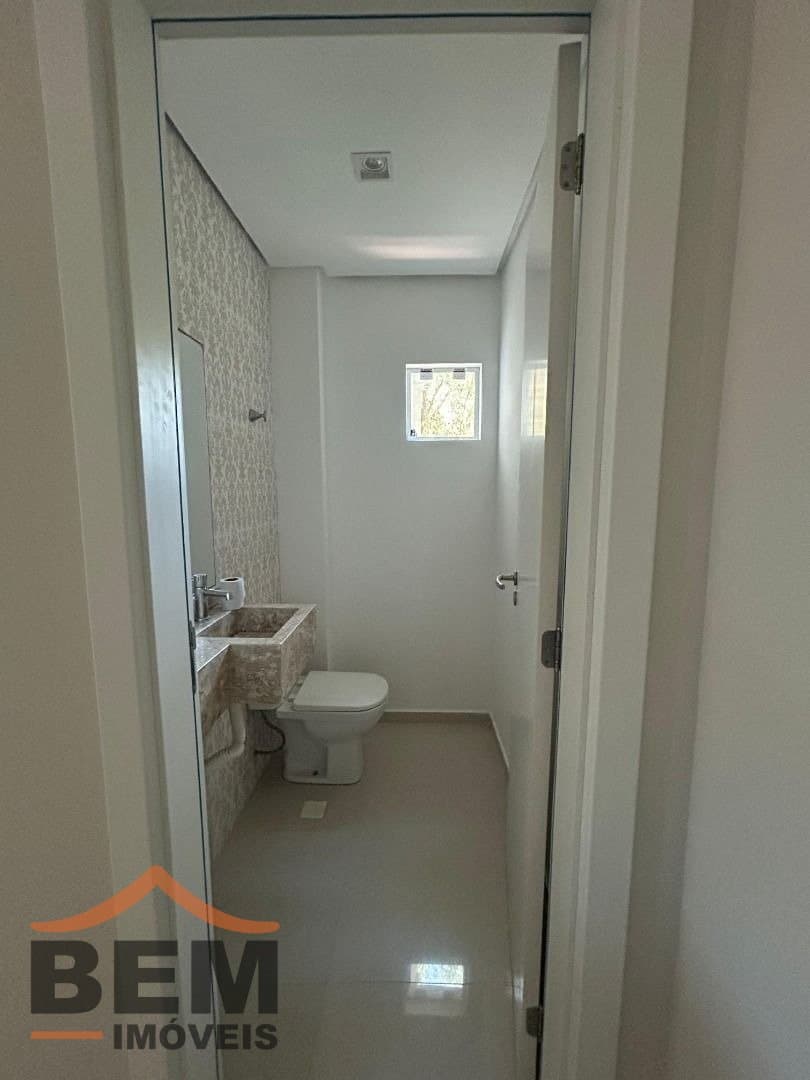 Apartamento para Venda com 3 quartos e 149m² no bairro Cabeçudas, em Itajaí