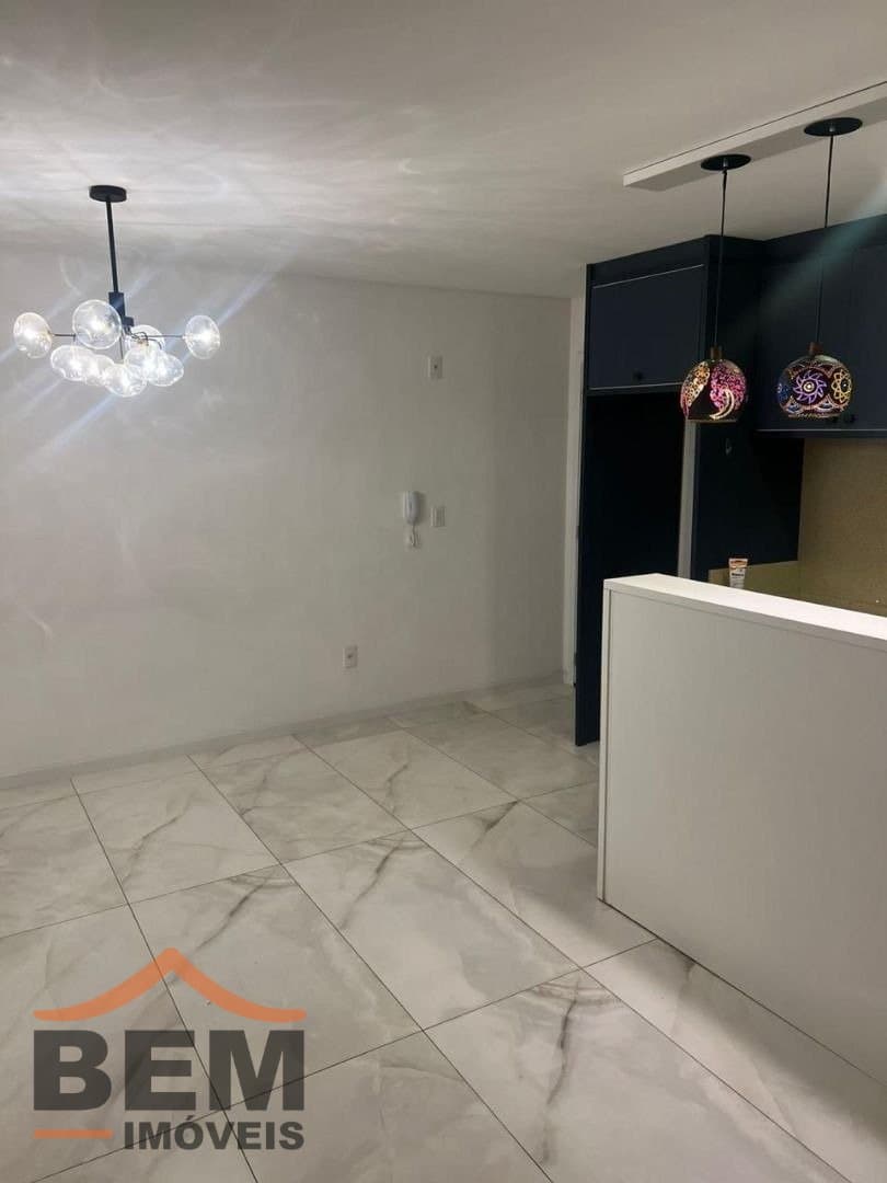 Apartamento para Venda com 2 quartos e 60m² no bairro Cordeiros, em Itajaí