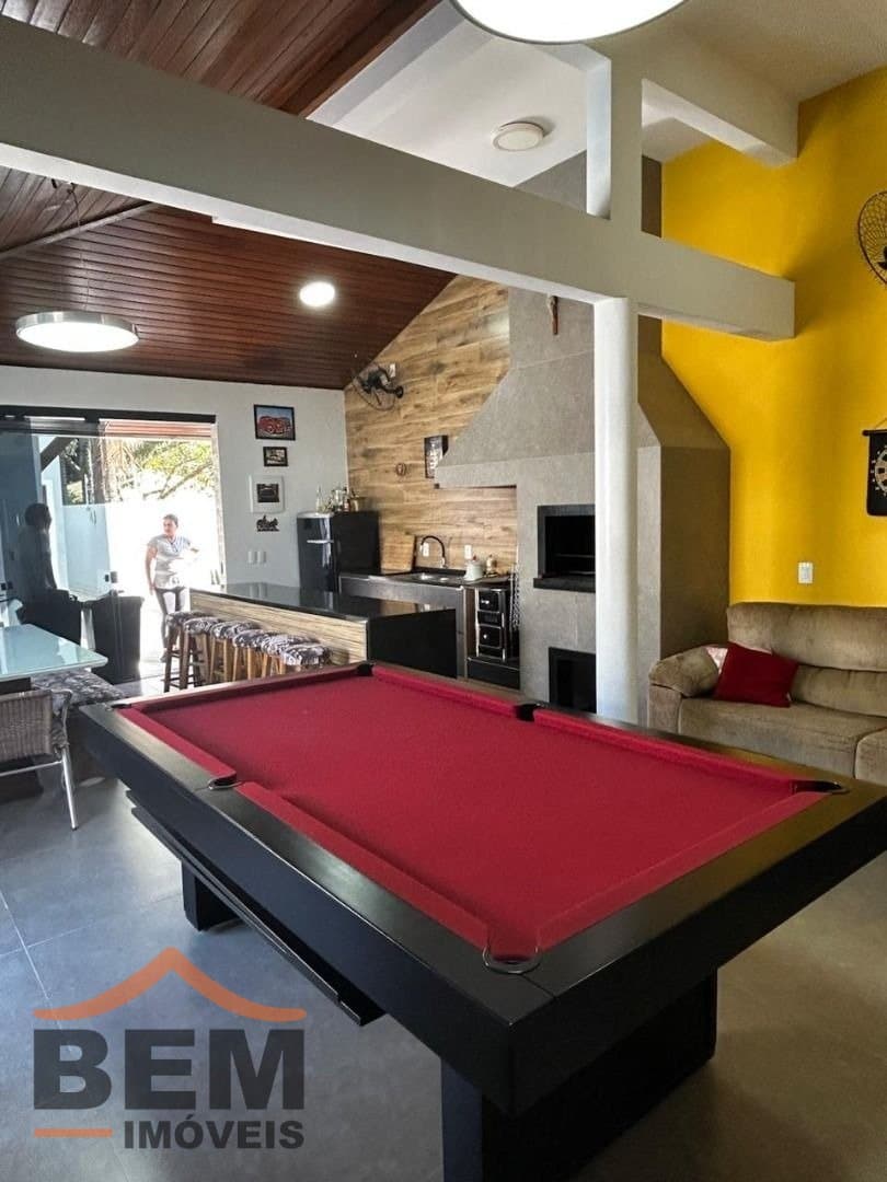 Casa para Venda com 3 quartos e 178m² no bairro Ressacada, em Itajaí
