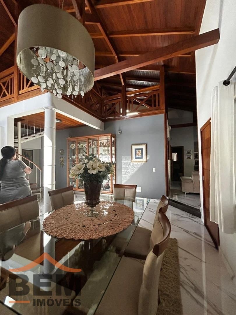 Casa para Venda com 3 quartos e 178m² no bairro Ressacada, em Itajaí