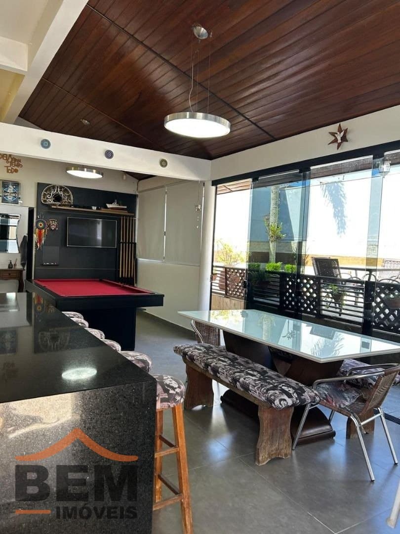 Casa para Venda com 3 quartos e 178m² no bairro Ressacada, em Itajaí