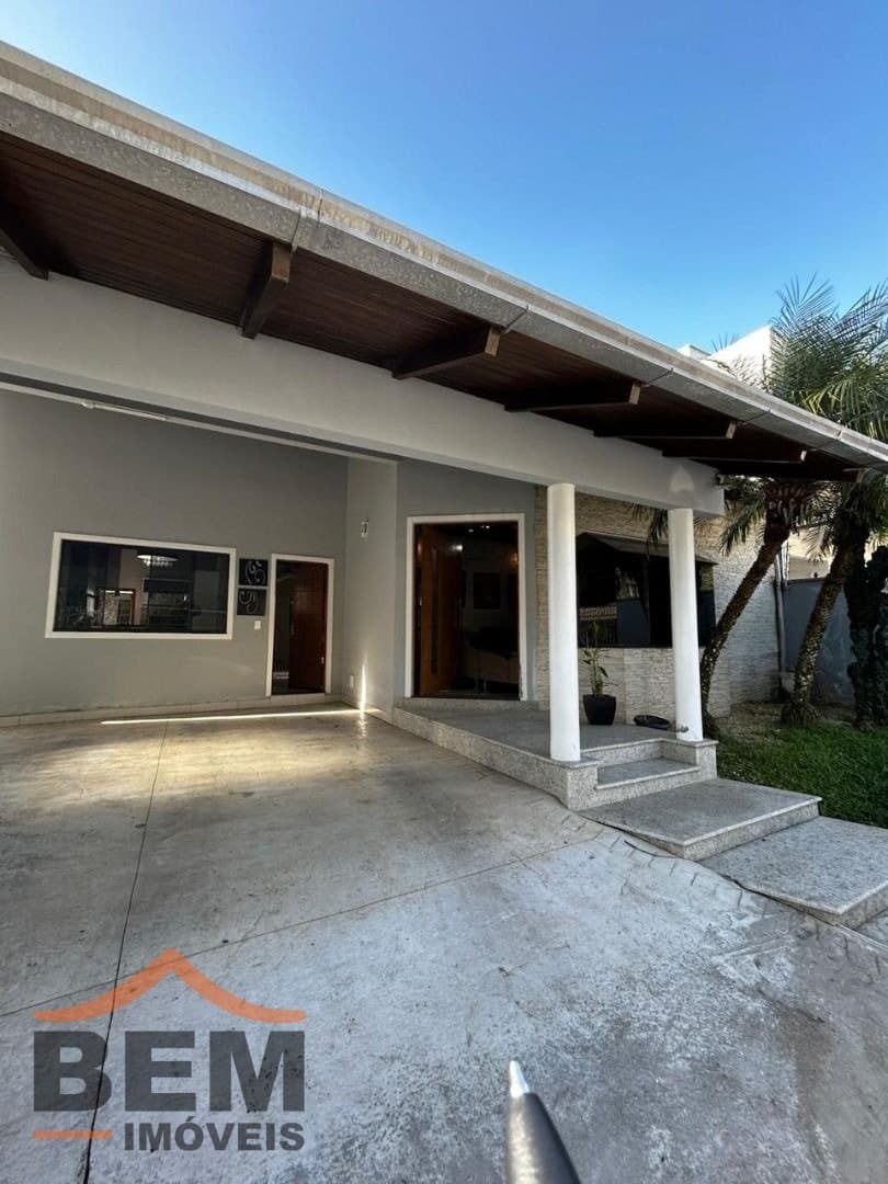 Casa para Venda com 3 quartos e 178m² no bairro Ressacada, em Itajaí