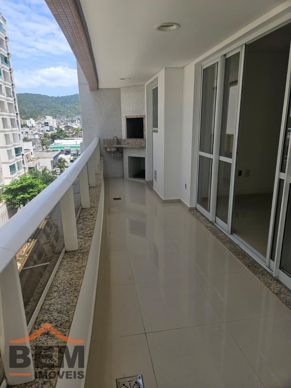 Apartamento para Venda com 3 quartos e 107m² no bairro Centro, em Balneário Camboriú