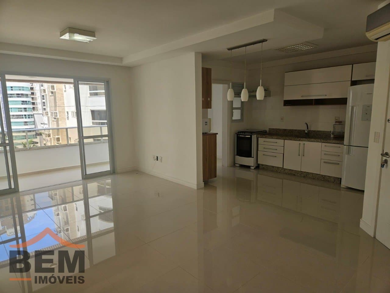 Apartamento para Venda com 3 quartos e 107m² no bairro Centro, em Balneário Camboriú