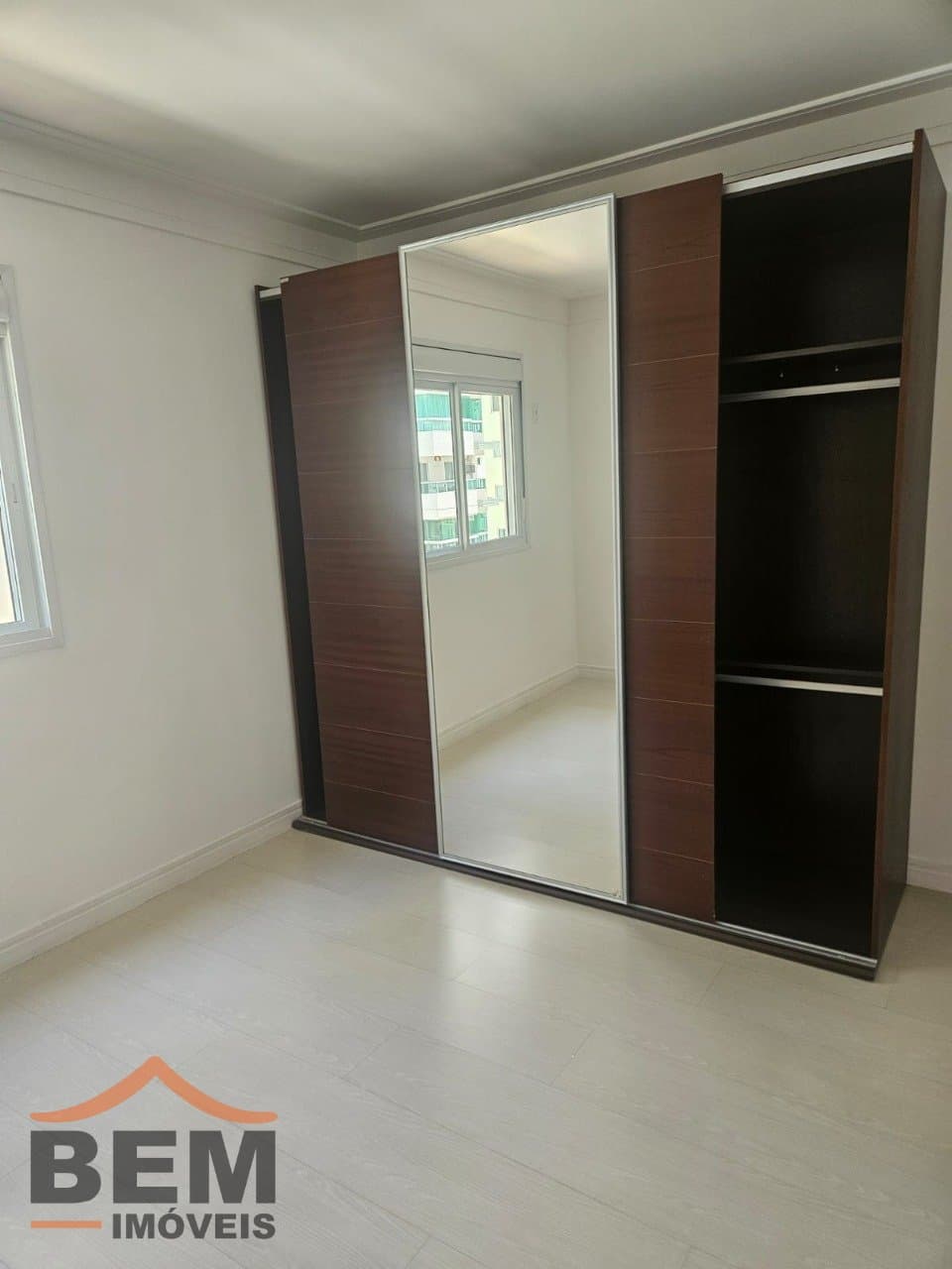 Apartamento para Venda com 3 quartos e 107m² no bairro Centro, em Balneário Camboriú