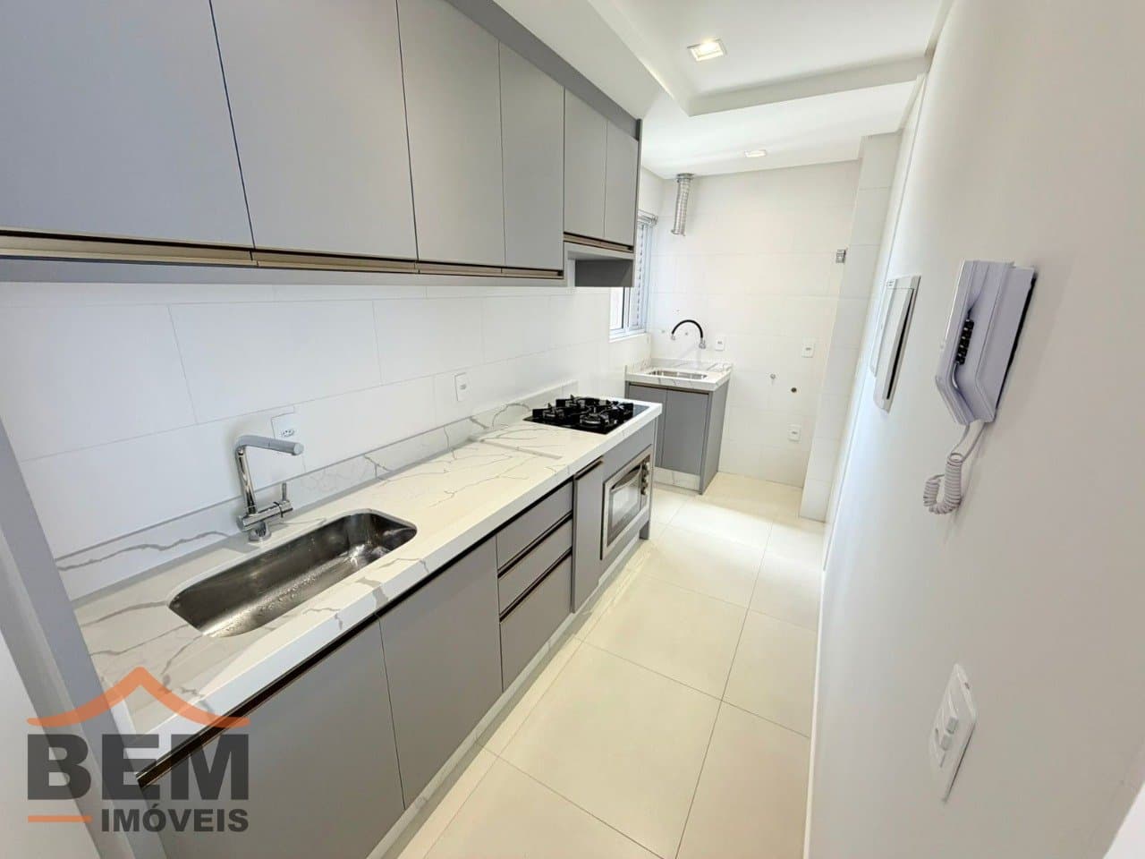 Apartamento para Venda com 2 quartos e 79m² no bairro Areias, em Camboriú