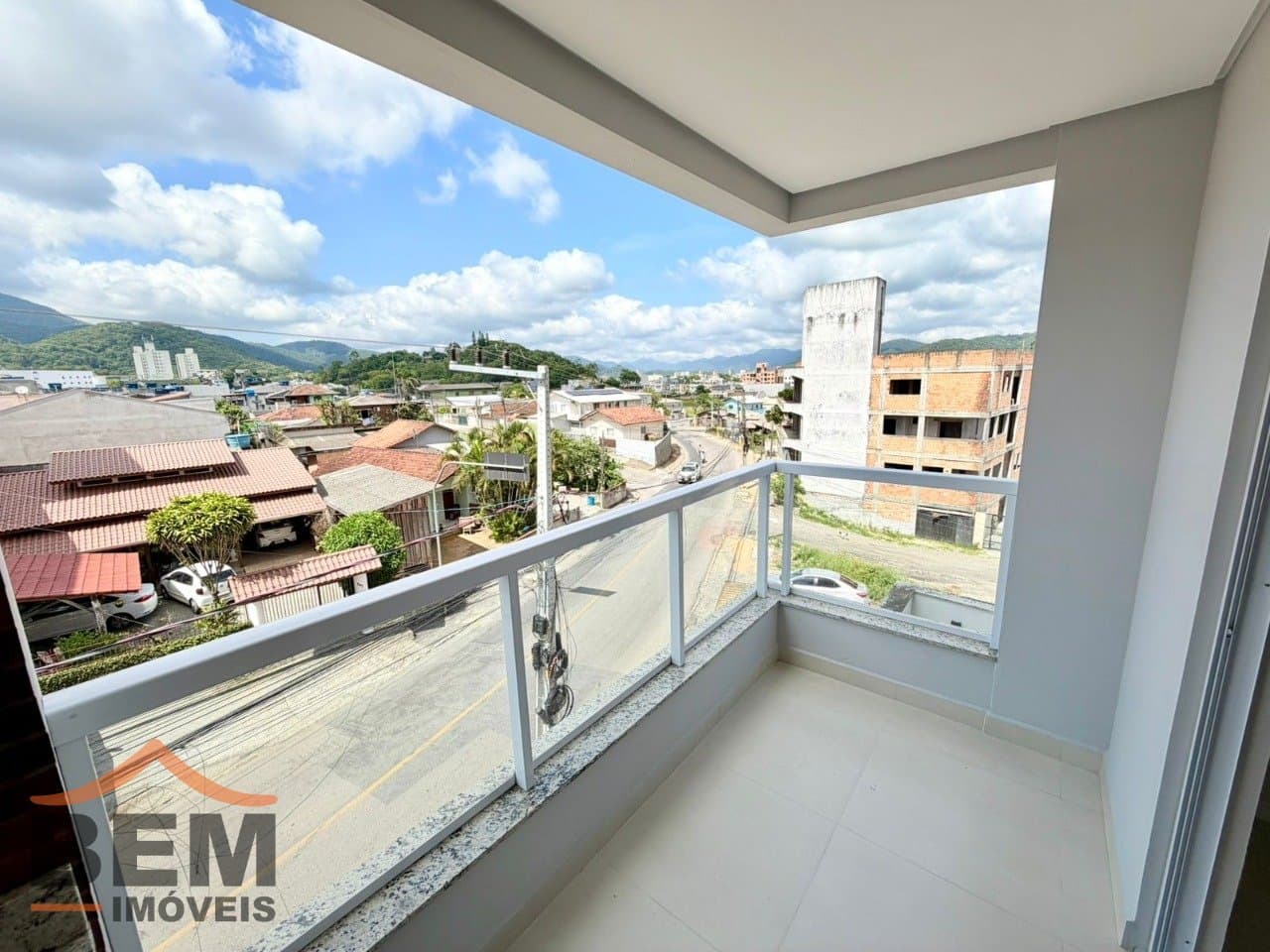 Apartamento para Venda com 2 quartos e 79m² no bairro Areias, em Camboriú