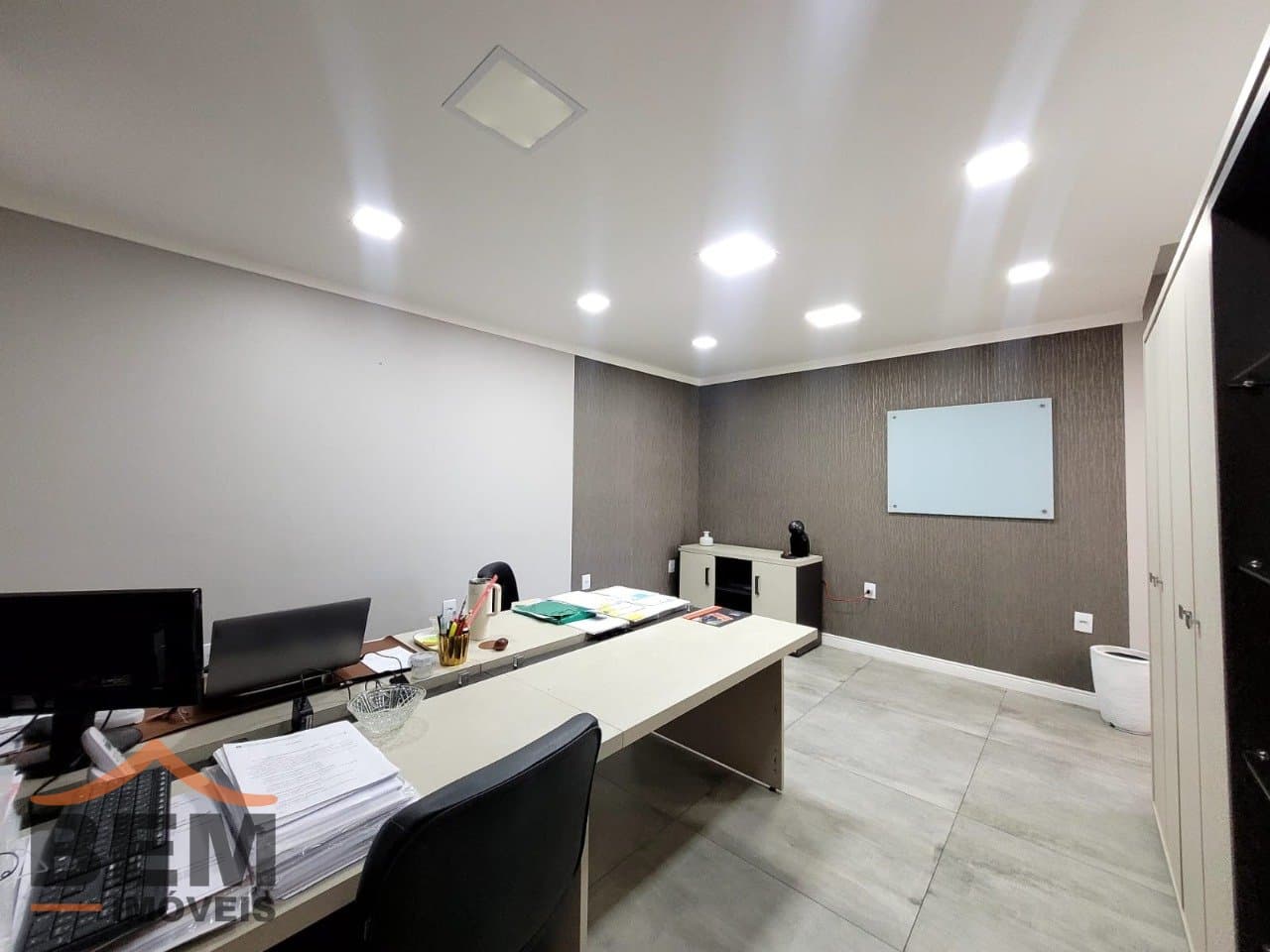 Sala Comercial para Locação com 20m² no bairro Centro, em Itajaí