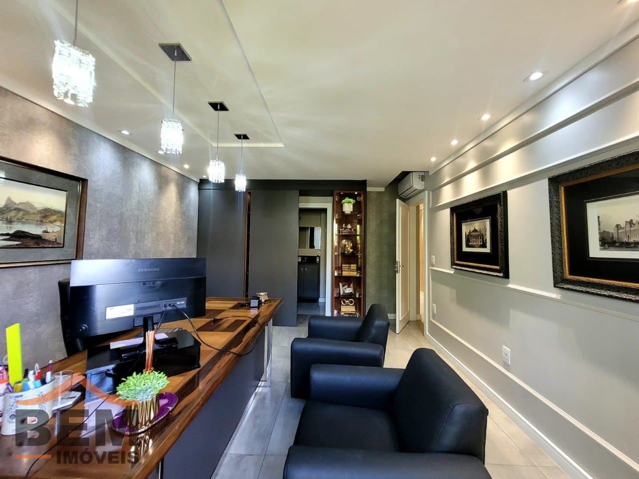 Sala Comercial para Locação com 60m² no bairro Centro, em Itajaí