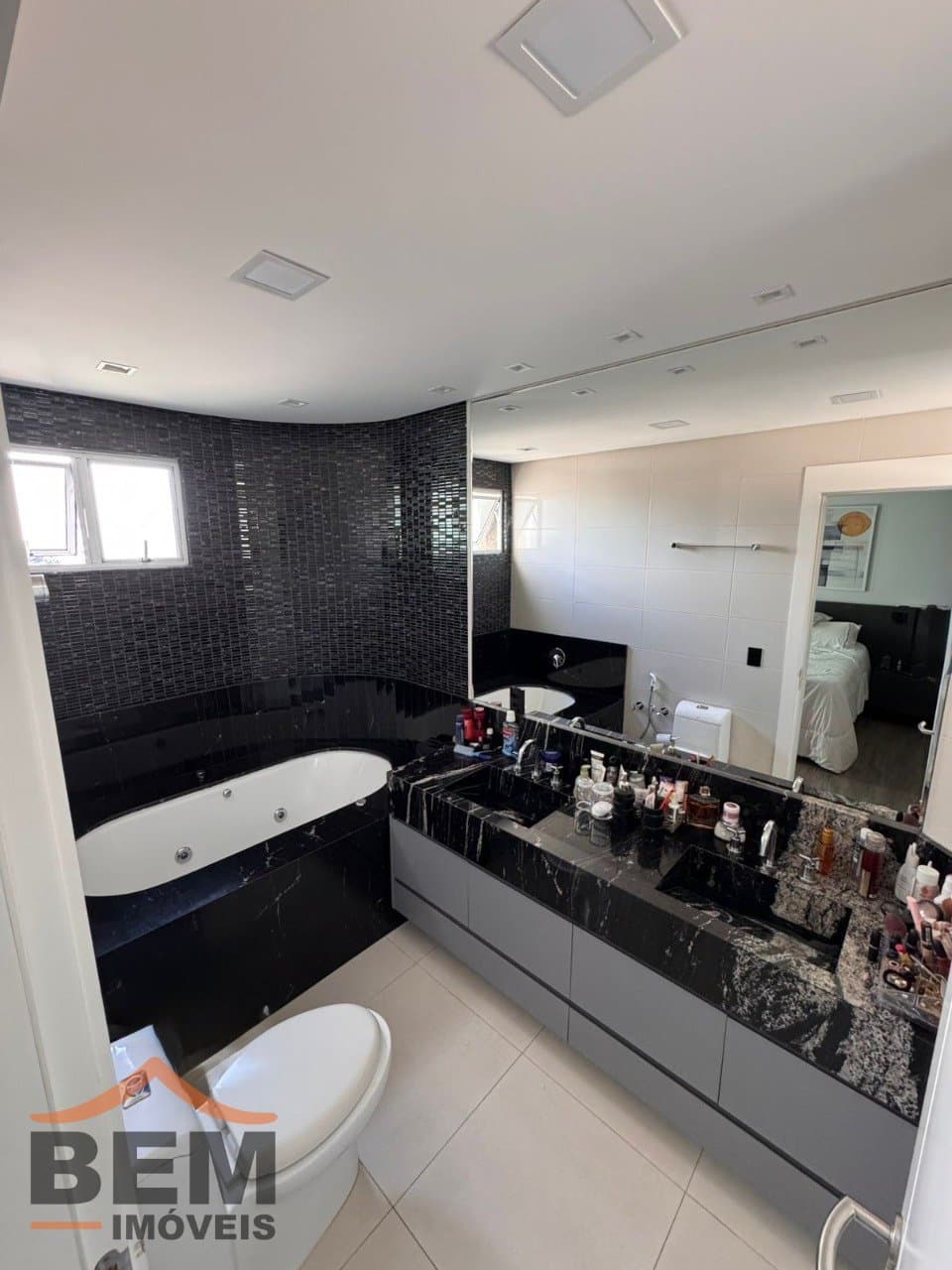 Apartamento para Venda com 3 quartos e 141m² no bairro Centro, em Itajaí
