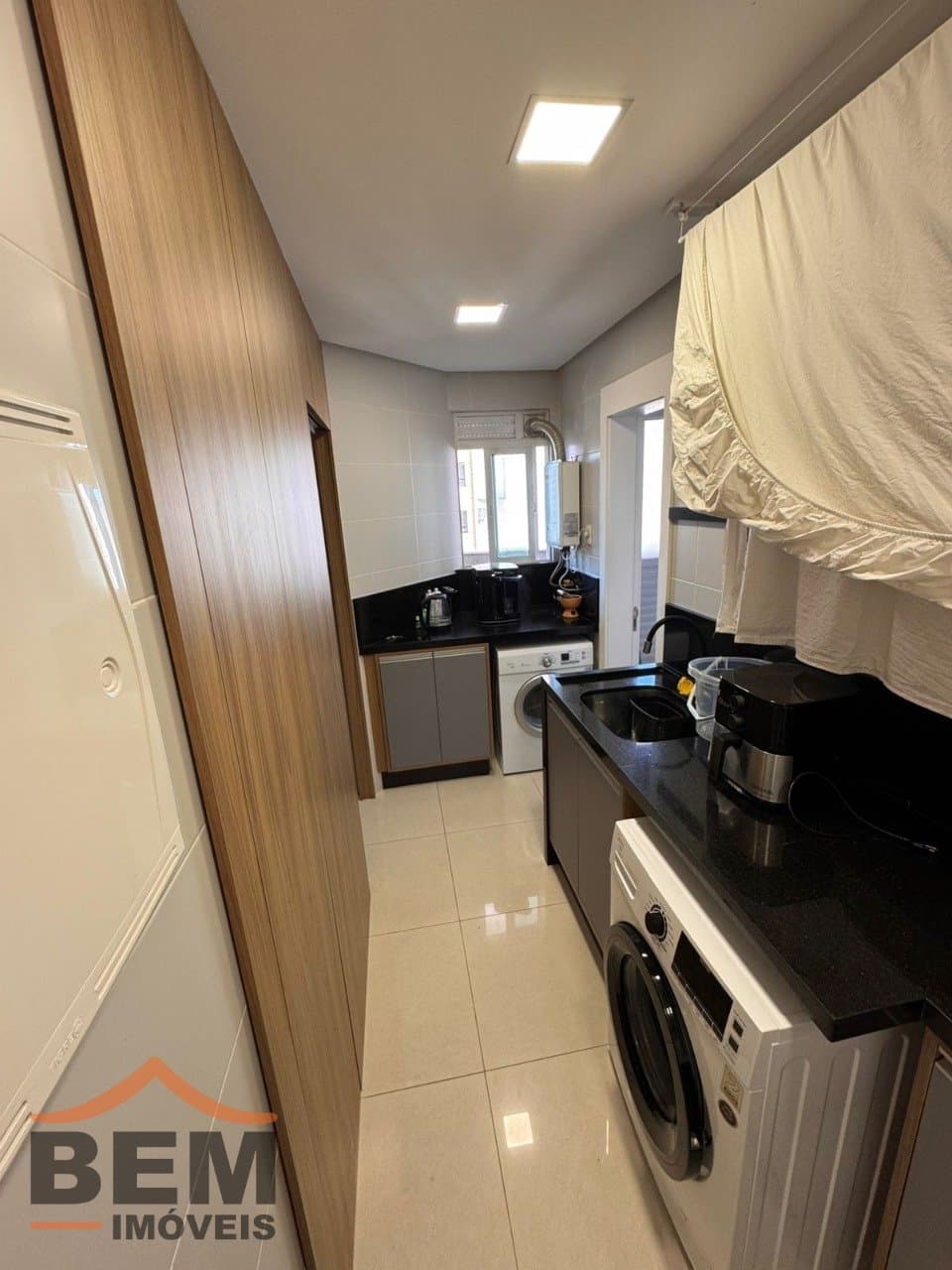 Apartamento para Venda com 3 quartos e 141m² no bairro Centro, em Itajaí
