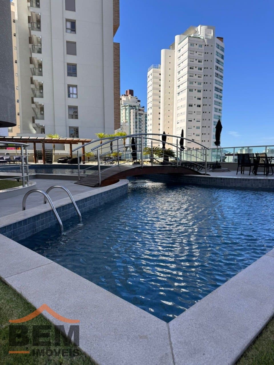 Apartamento para Venda com 3 quartos e 141m² no bairro Centro, em Itajaí