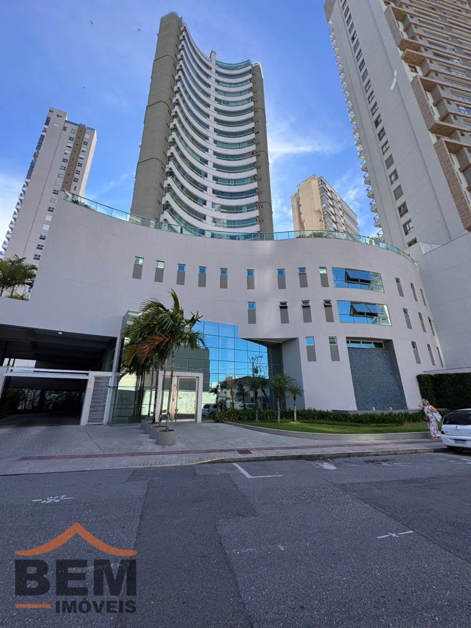 Apartamento para Venda com 3 quartos e 141m² no bairro Centro, em Itajaí
