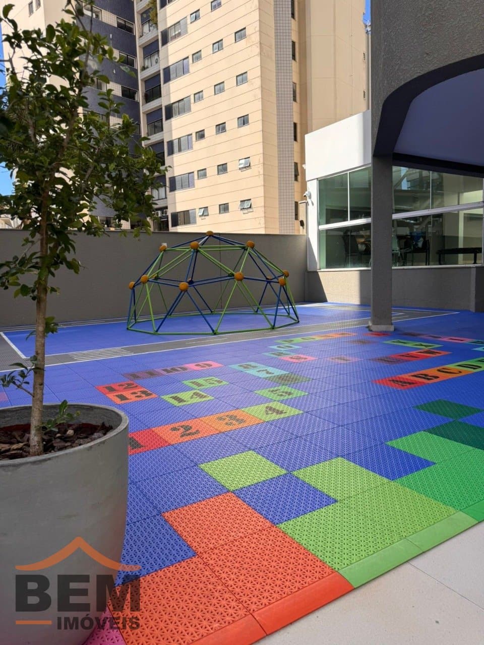 Apartamento para Venda com 3 quartos e 141m² no bairro Centro, em Itajaí