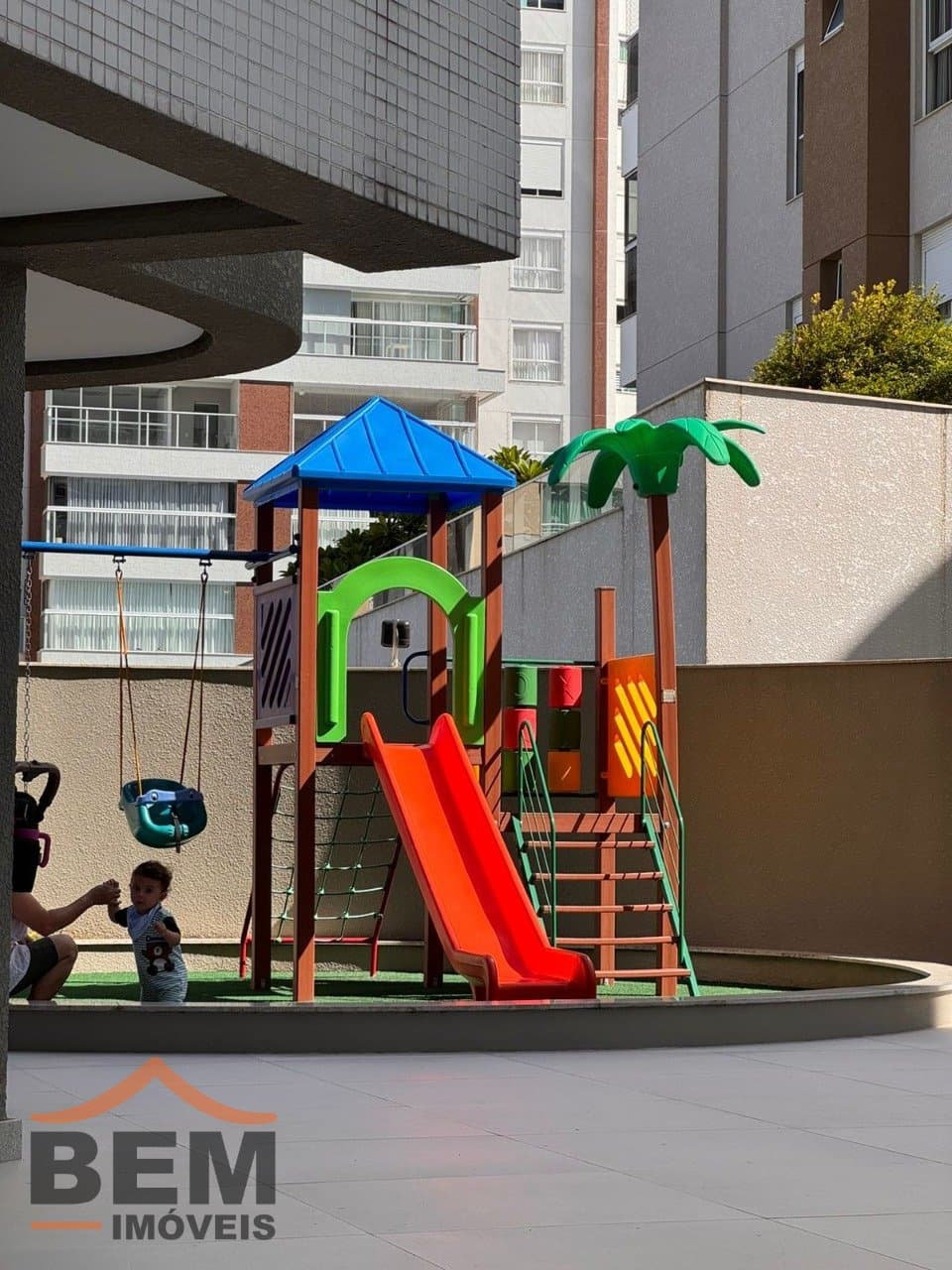 Apartamento para Venda com 3 quartos e 141m² no bairro Centro, em Itajaí