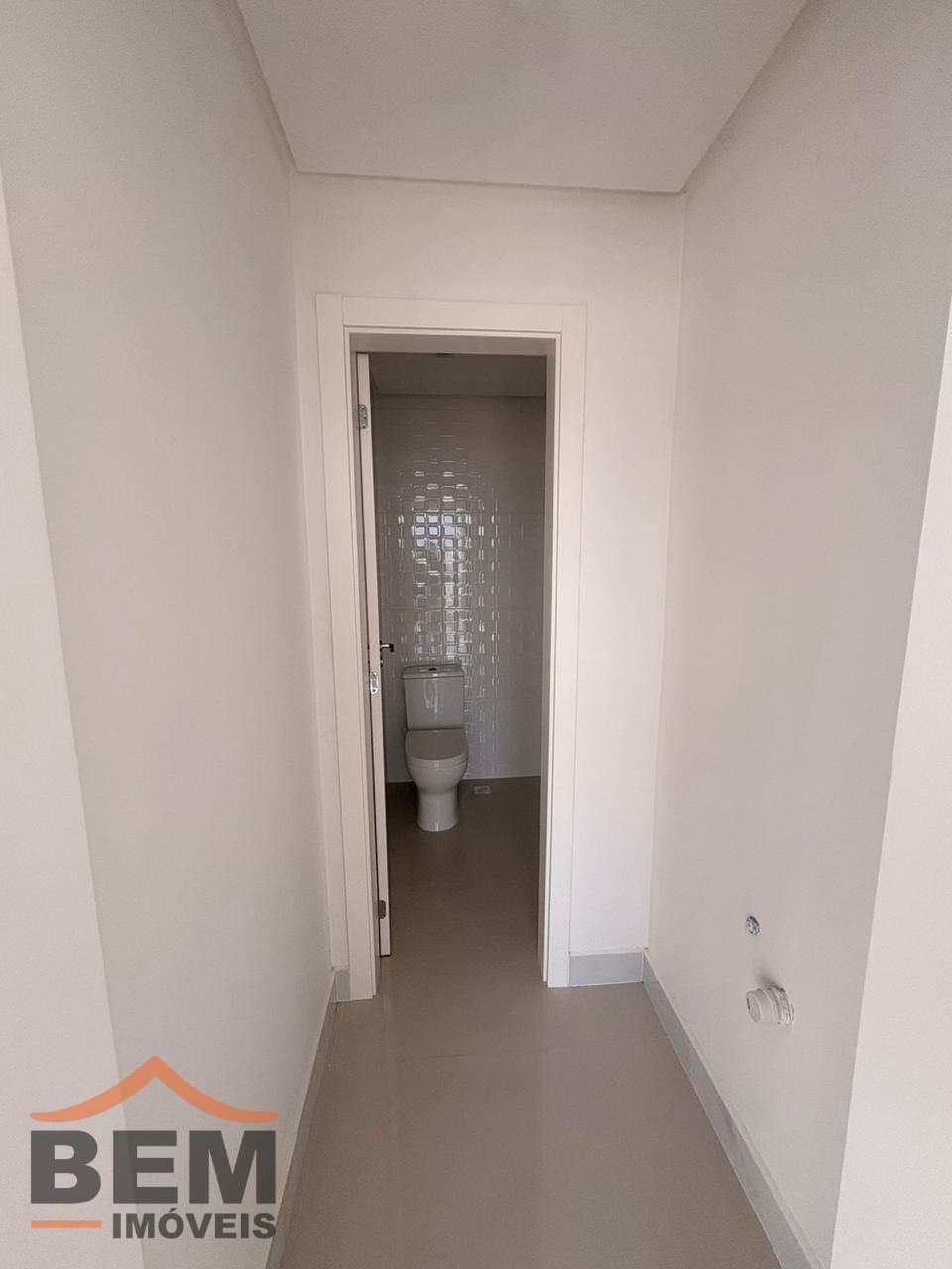 Sala Comercial para Locação com 46m² no bairro Centro, em Itajaí