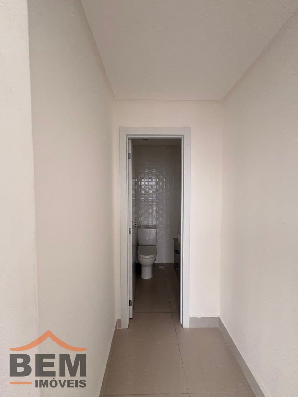 Sala Comercial para Locação com 46m² no bairro Centro, em Itajaí